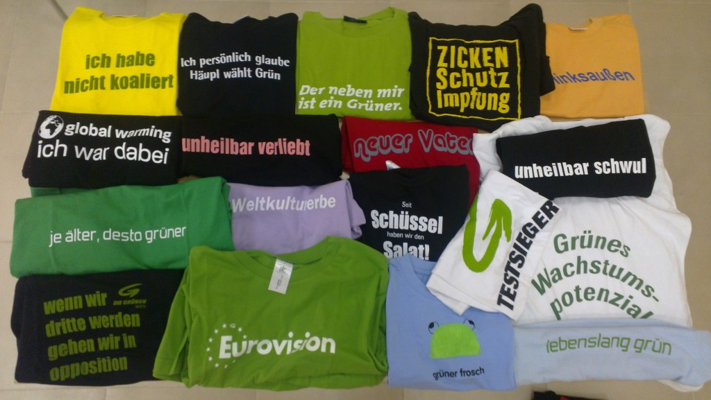 eine kleine Auswahl an Grünzeux-T-Shirts aus dem Grünen Archiv. Bild: Monika Bargmann, CC-BY